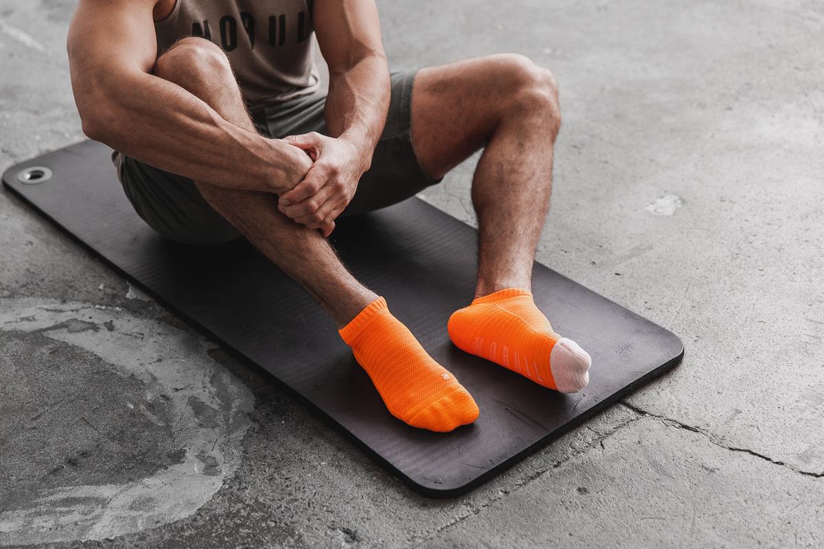 Nobull Low Neon Men's Socks Orange White | Australia (XQ1458)